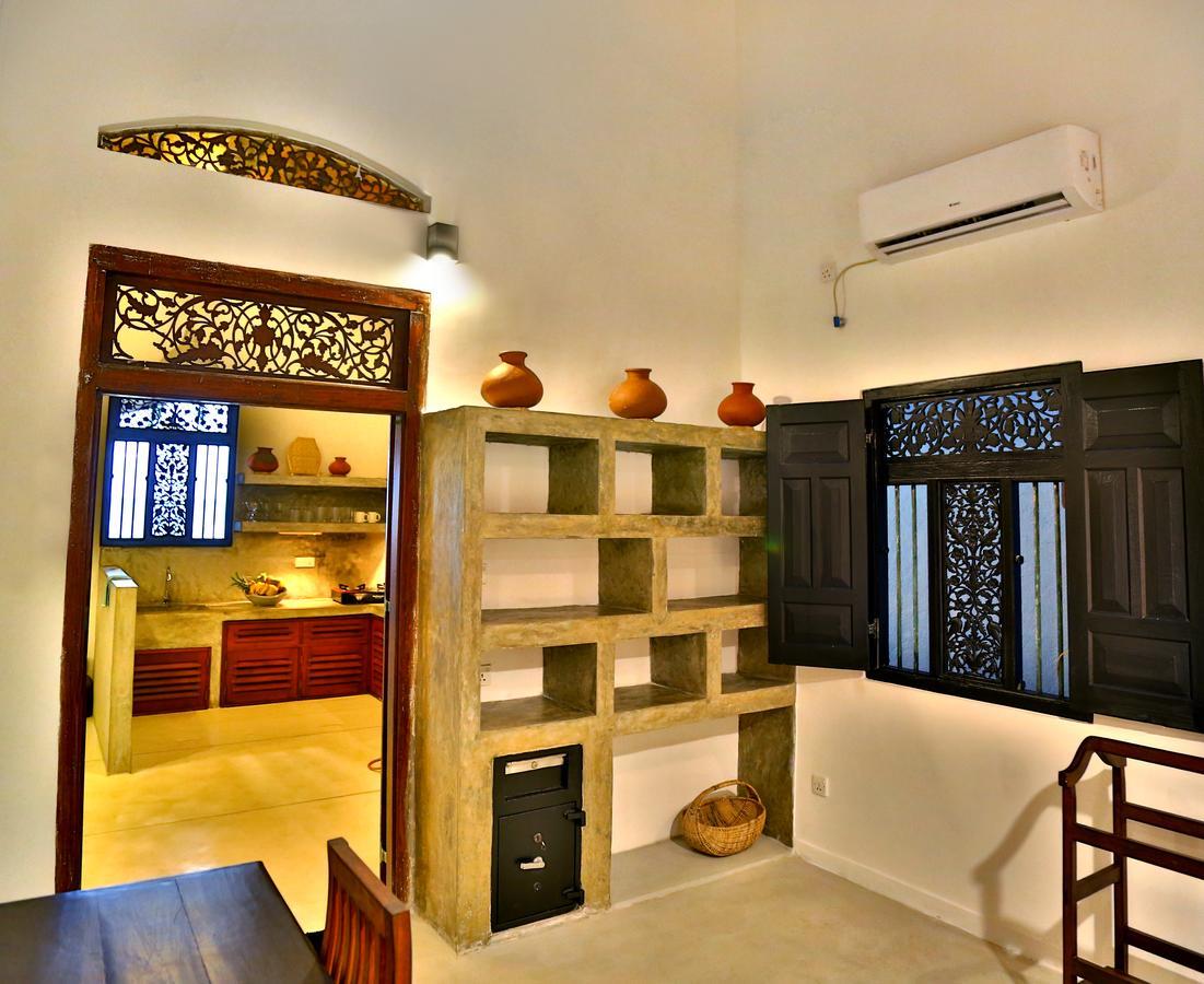 Blue Parrot Beach Villa Ambalangoda  Buitenkant foto
