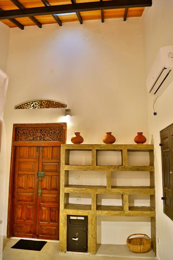 Blue Parrot Beach Villa Ambalangoda  Buitenkant foto